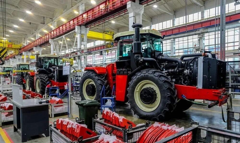 Завод ростсельмаш ростов на дону вакансии. Трактора завода ростсельмаш. ростсельмаш завод ростов. ростовский завод комбайнов ростсельмаш. трактор дон ростсельмаш.