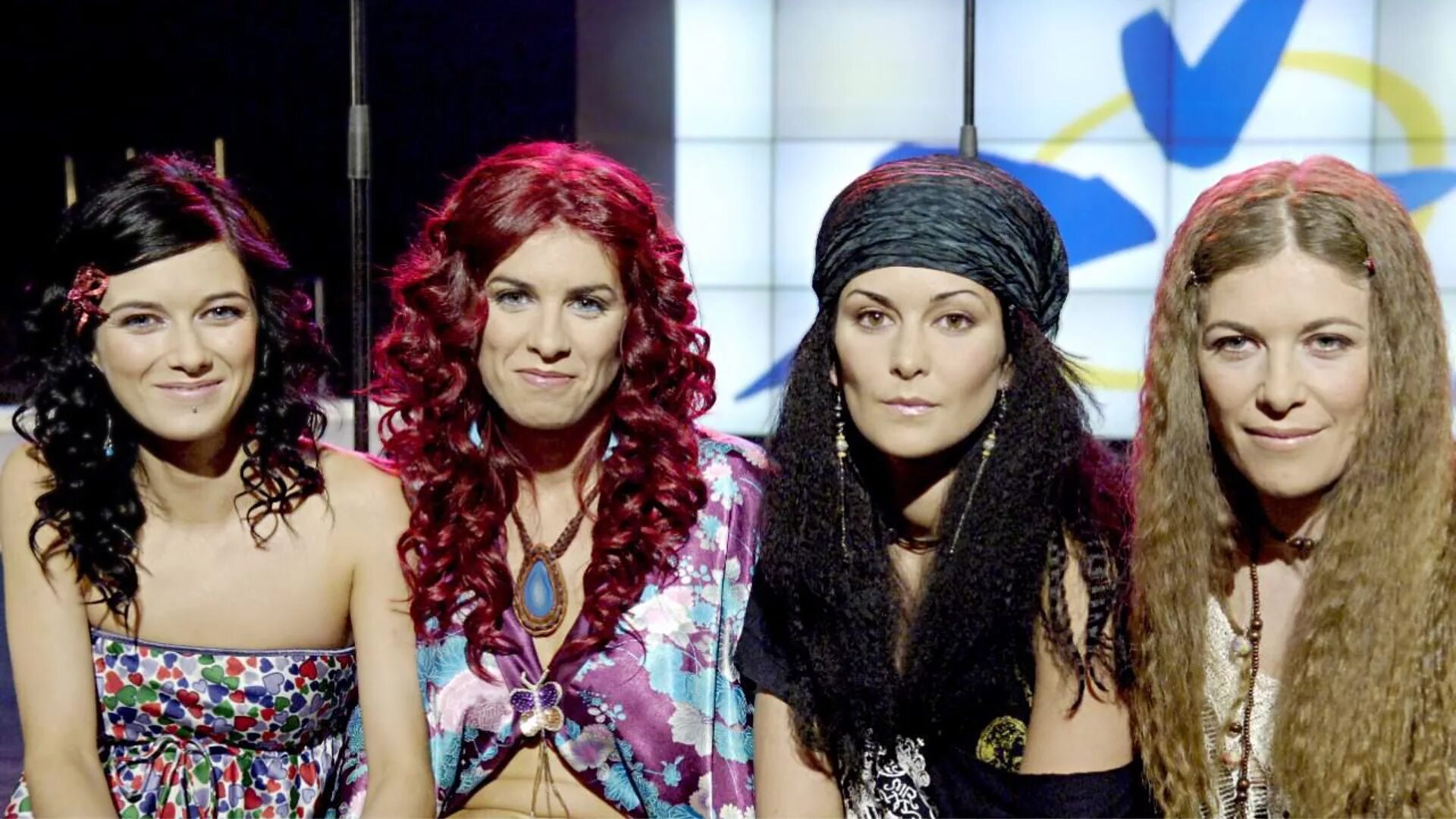Песня las. Группа las ketchup. группа las ketchup солистки. группа las ketchup сейчас. лас кетчуп сонг.