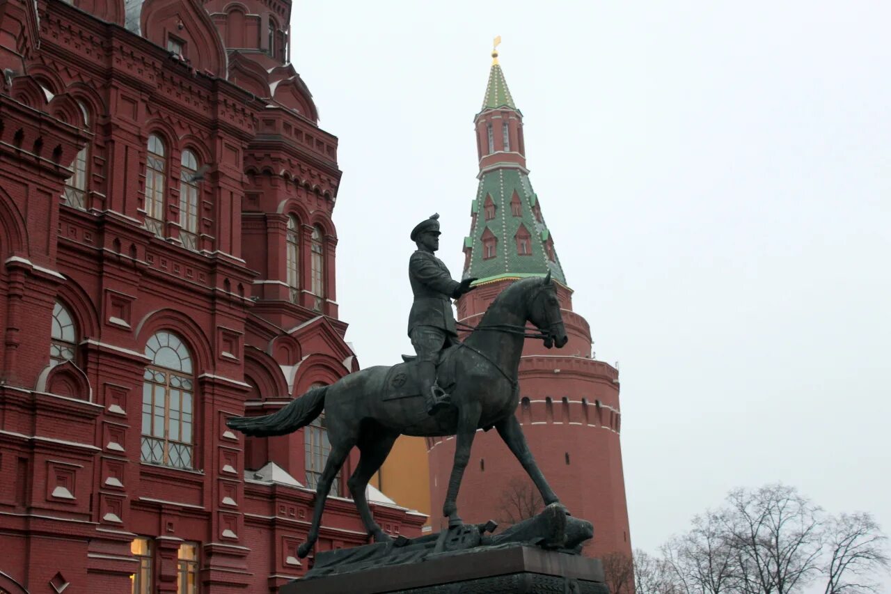Какие памятники были созданы xi