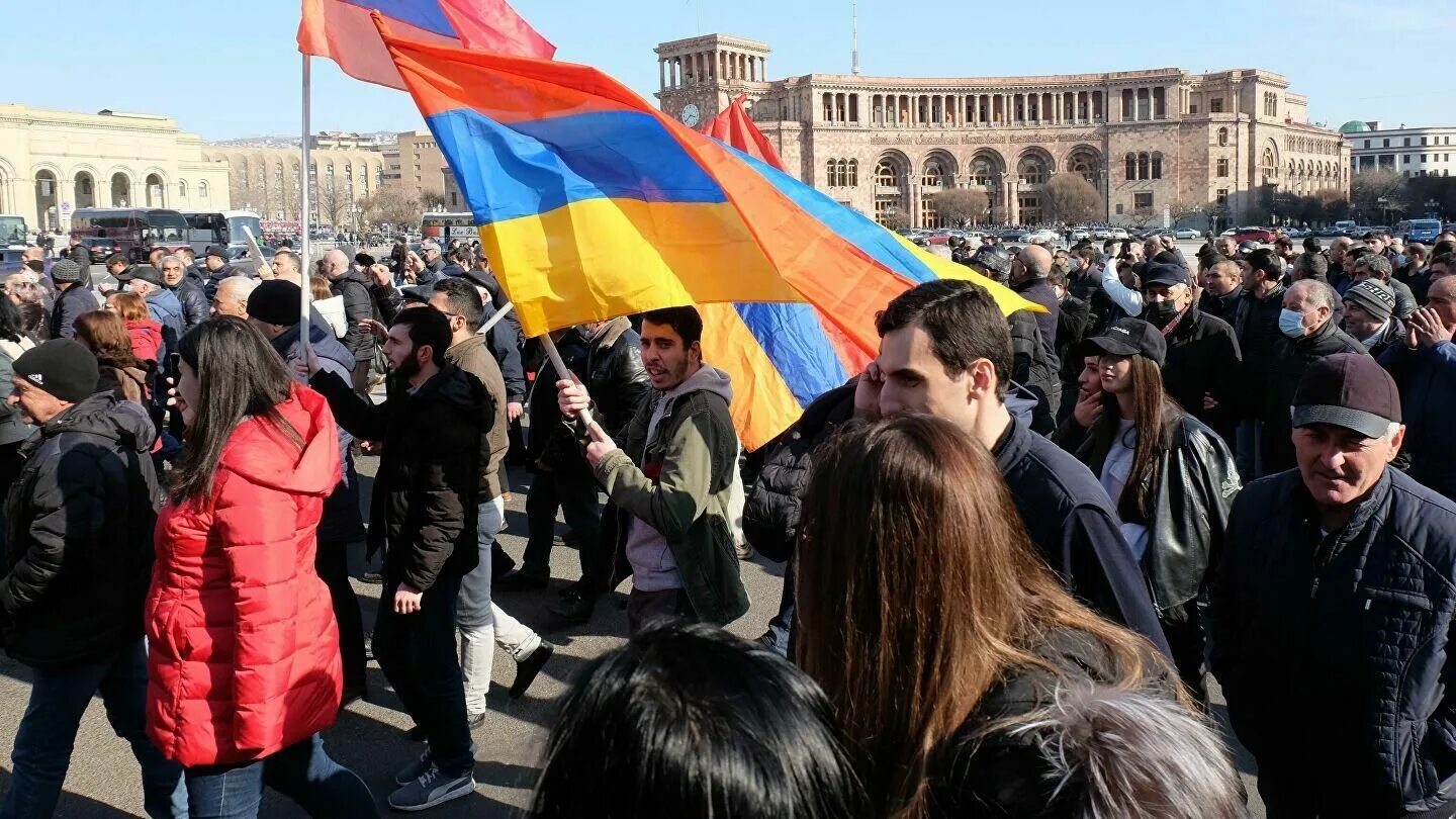 Протесты в Армении 2021. Революция в Армении 2022. Антироссийские протесты в Армении 2022. Митинг Армении против Пашиняна.