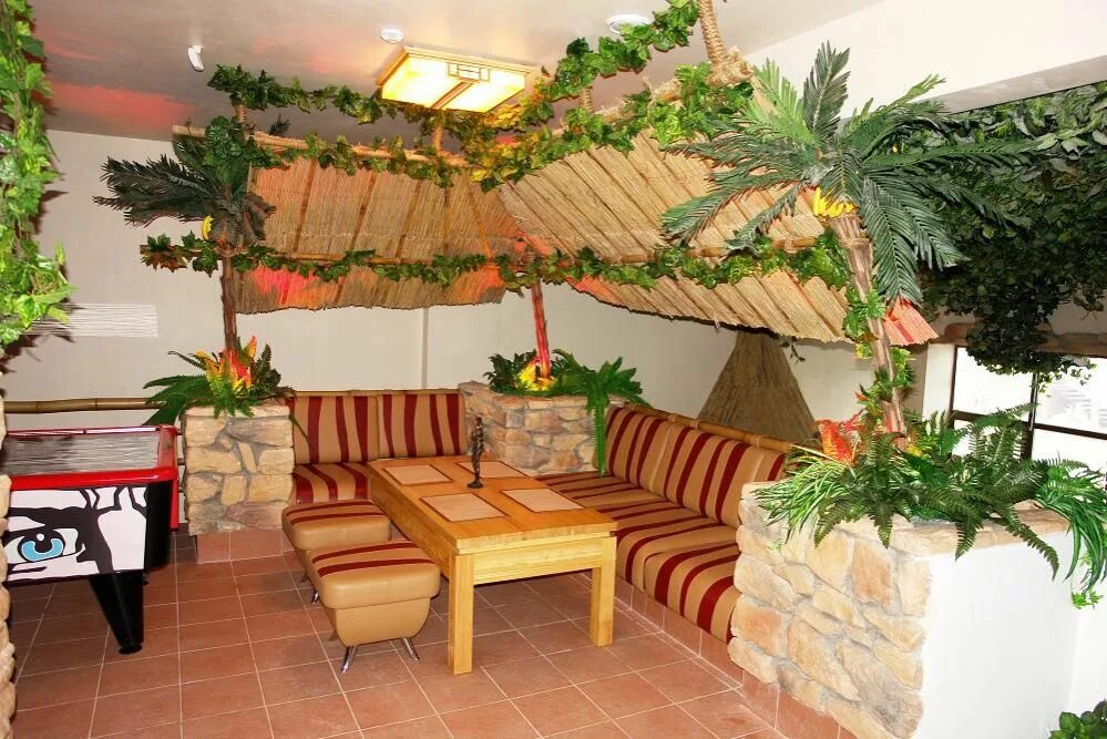 Гаражная 25 сауна сыктывкар. Гаражная 25 сауна пятница. Гаражная 25 сауна пятница. Гаражная 25 сауна пятница. Семь пятниц банный комплекс беседка авиатор.