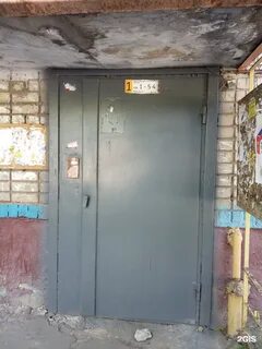 Космонавтов 21