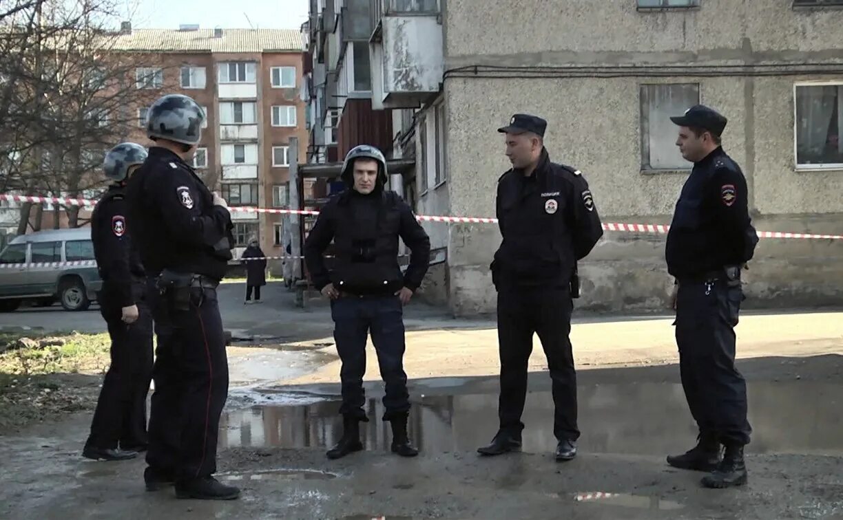 Неповиновение сотруднику полиции коап. Неповиновение полиции. росгвардия на митинге.
