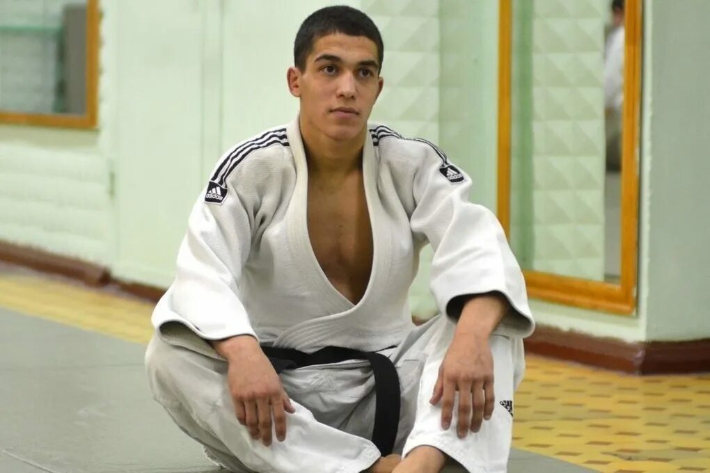 Davolovchi qahramon