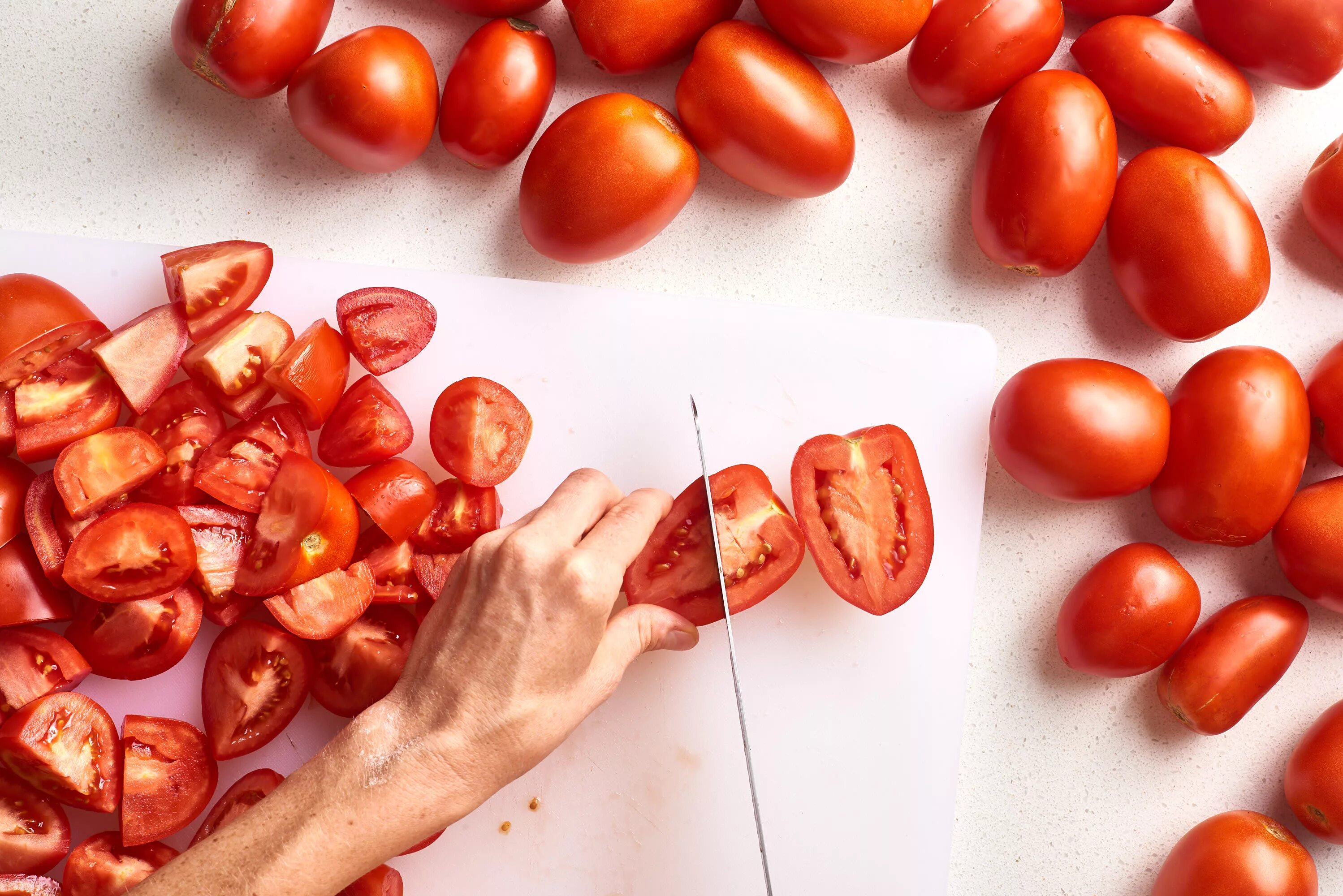 Make tomato. Томатная паста красивое фото. tomato paste design. tomato paste ads. tomat pasta gap.