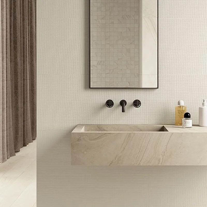 керамогранит italon charme evo statuario. керамогранит italon шарм. керамогранит italon шарм эво империале 60х60. бежевый керамогранит в ванной италон. плитка italon терравива флор проджект.