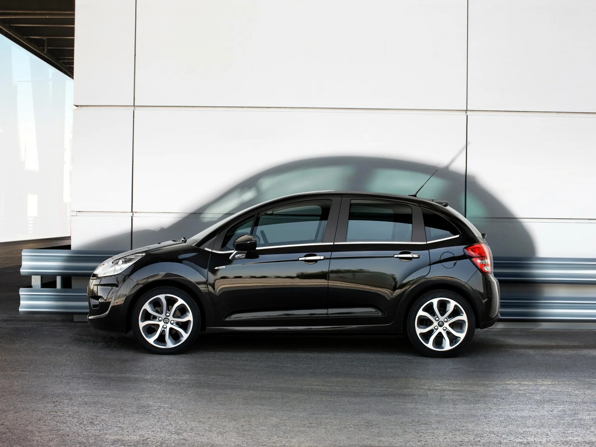 Диски citroen c3. Ситроен с3 хэтчбек. citroen c3 2009. citroen c3 1. citroen c3 ii.