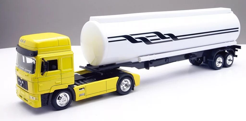 Купить грузовик 1 43. Скания 1 43. Фура 1.43 iteko. Модель фуры 1:87 Herpa КАМАЗ. New ray 1:43 Scania.