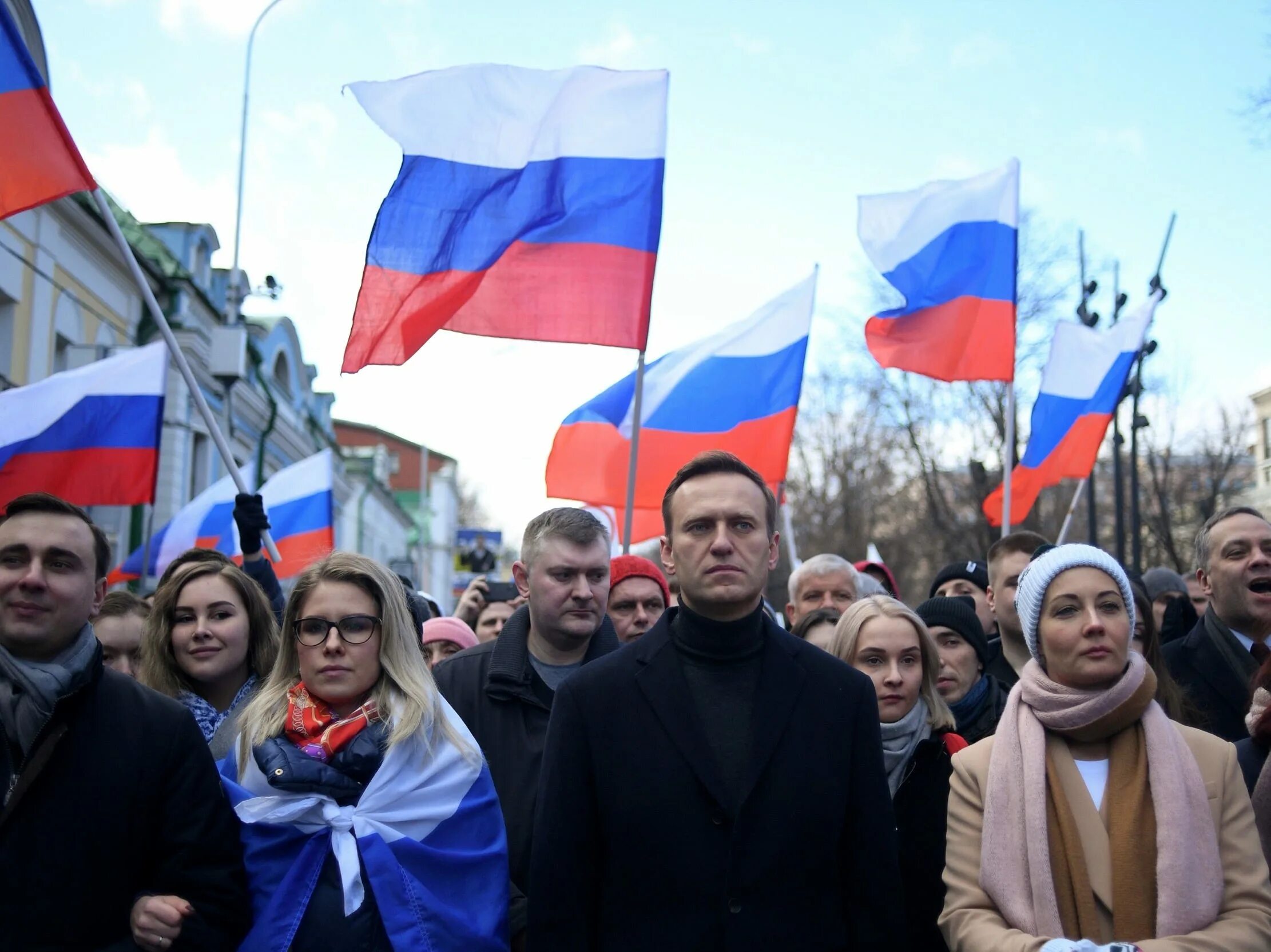 Представитель оппозиции. Оппозиционеры России. Российская оппозиция. Оппозиция это. Оппозиция в России Лидеры.