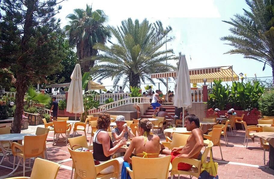 Бон клаб свс турция. Bieno club svs. Бон клаб свс турция. Bone club svs 4. Bieno club hotel svs махмутлар.