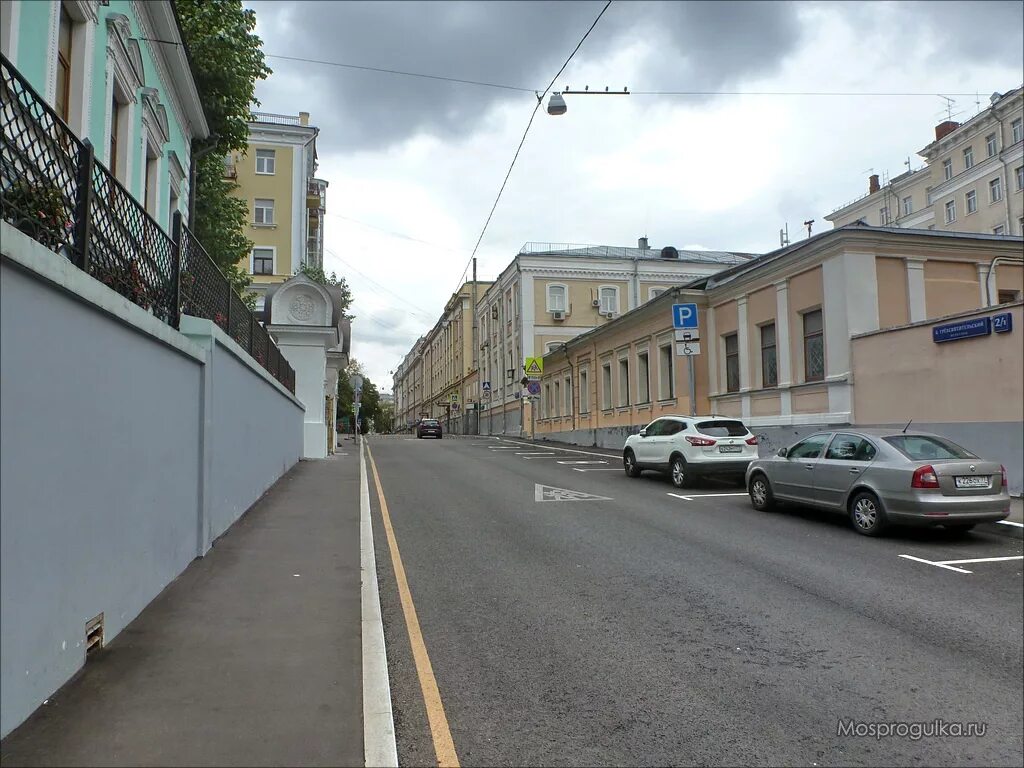 малый трехсвятительский переулок 3. большой трёхсвятительский переулок москва. малый вузовский переулок москва. трёхсвятительский переулок, д. большой трехсвятительский переулок москва.