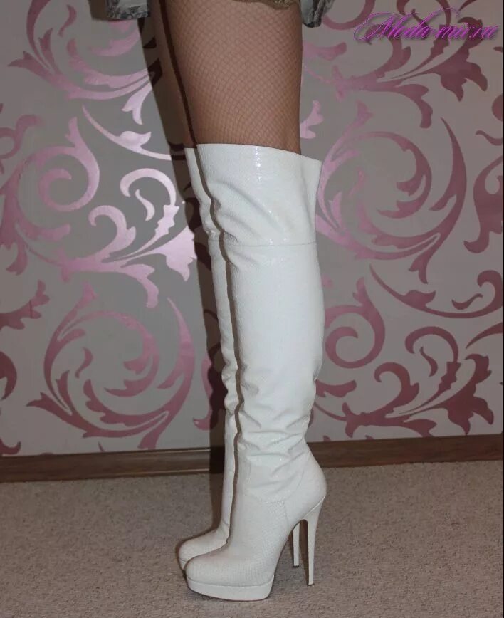 Ботфорты кожаные живанши. Сапоги на всю длину ноги. Авито сапоги ботфорты. Авито сапоги ботфорты. Зимние ботфорты на каблуке.