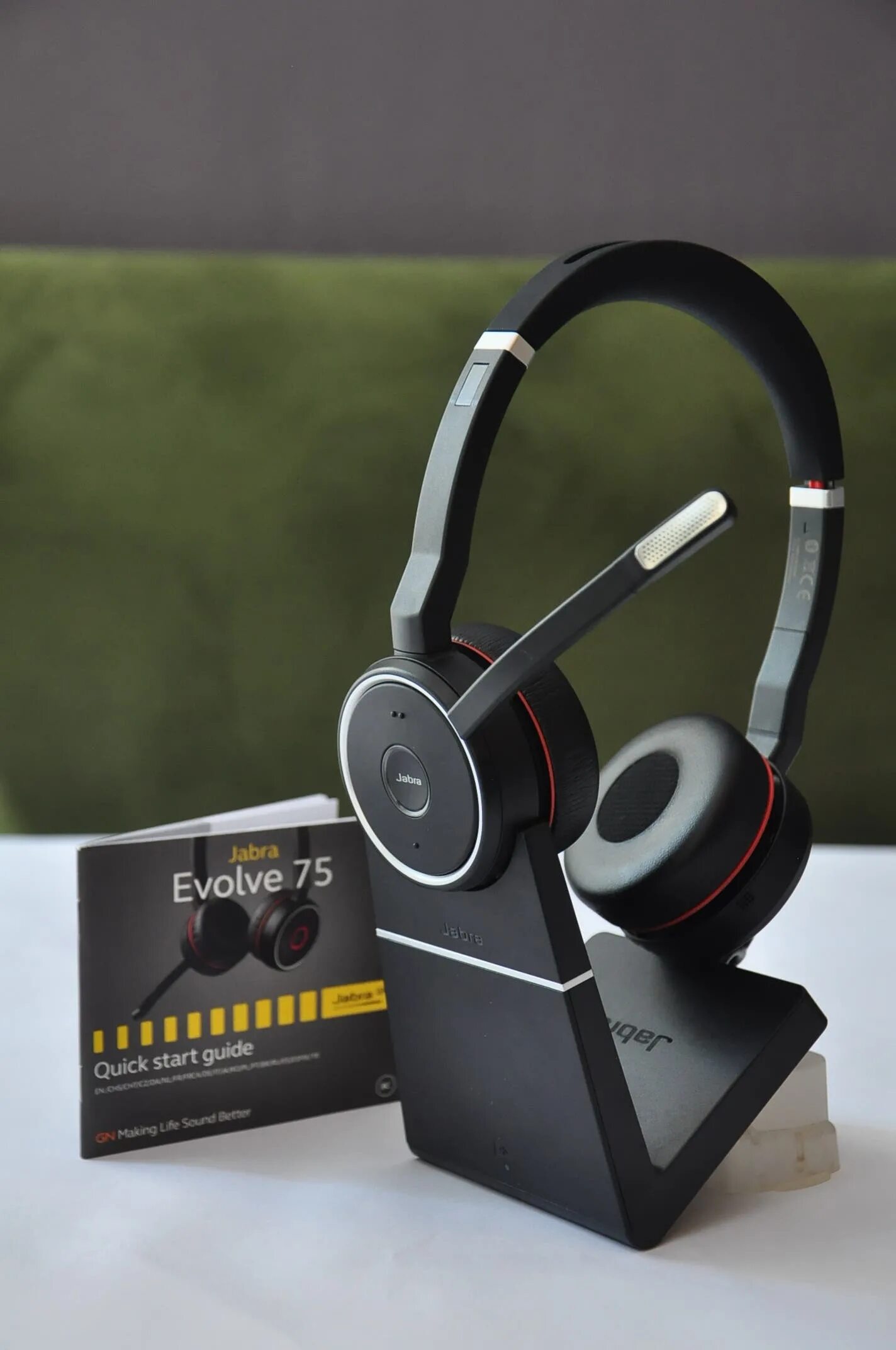 Jabra evolve2 75. Наушники jabra evolve. Headphones top view. Jabra evolve 65 ms stereo. Jabra evolve 65.