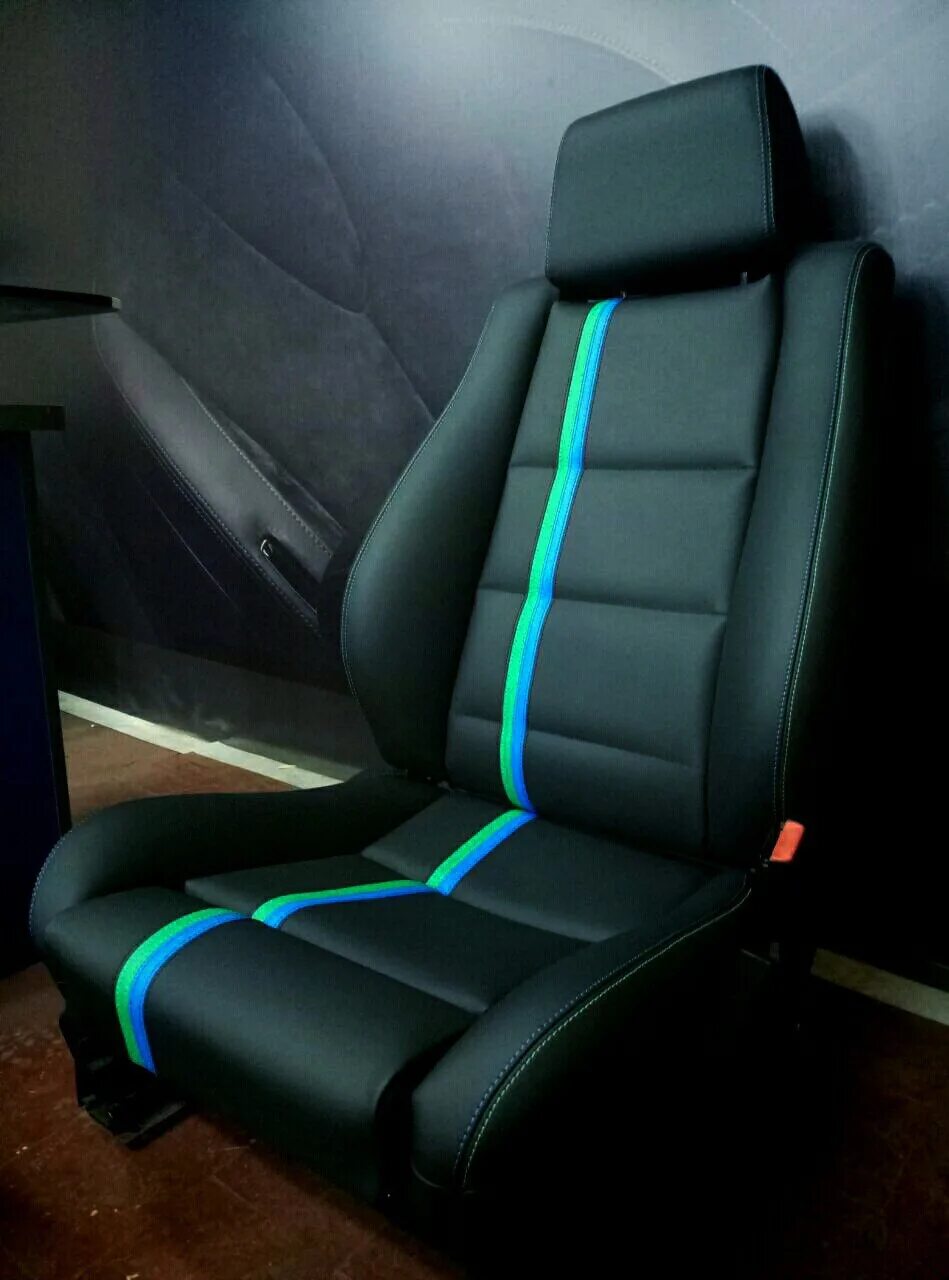 Alpina сиденья. Сиденья бмв е38. Recaro bmw e34. Alpina сиденья. Recaro bmw e34.