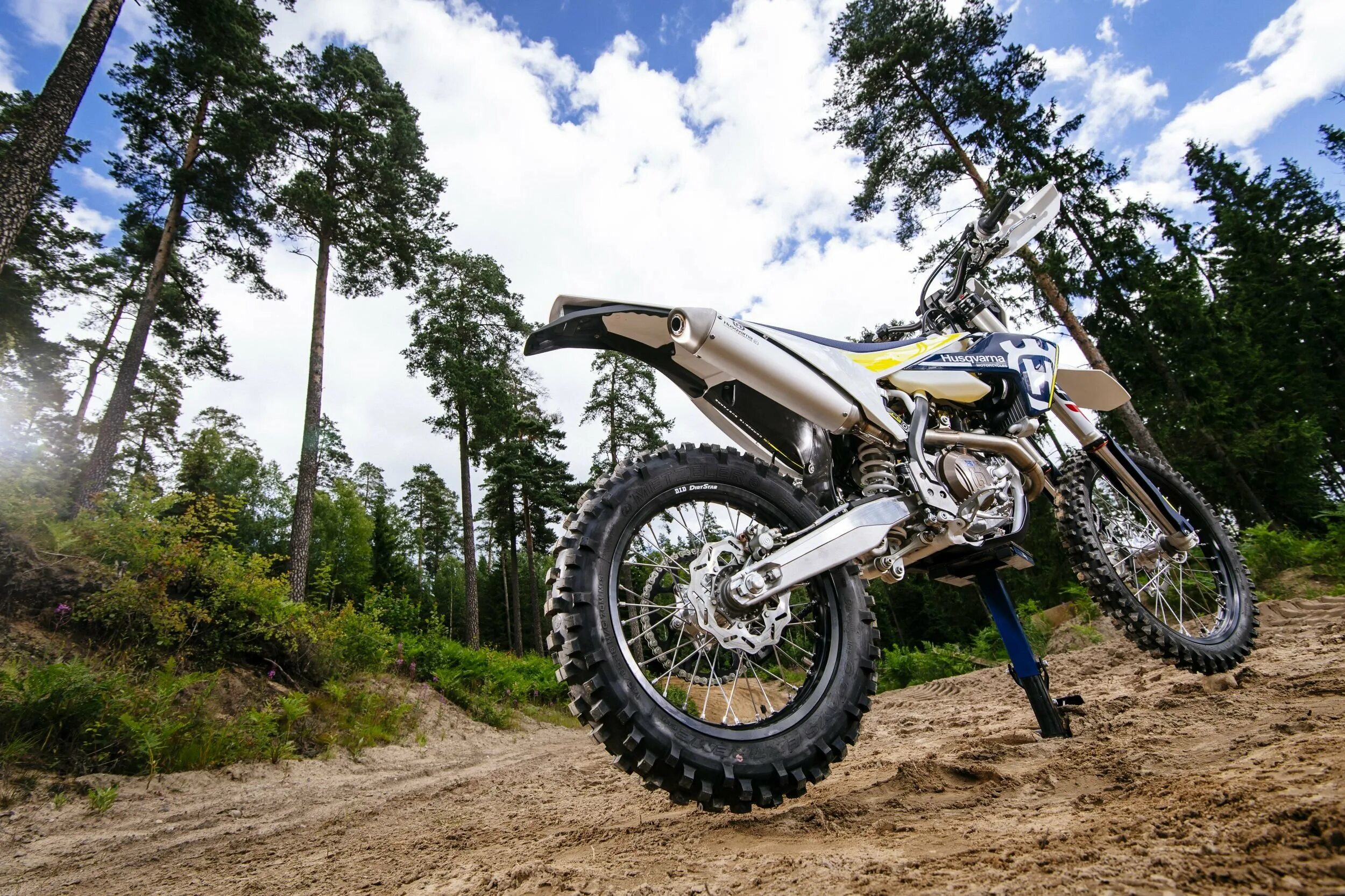 Husqvarna Fe 450. Husqvarna Fe 450 2017. Хускварна Хард эндуро. Hard Enduro мотоциклы.