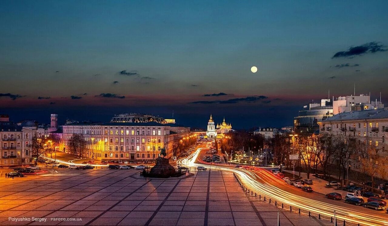 Место в городе по фотографии. Киев город. Ночной Киев панорама. Киев фотографии. Ночной город Украина.