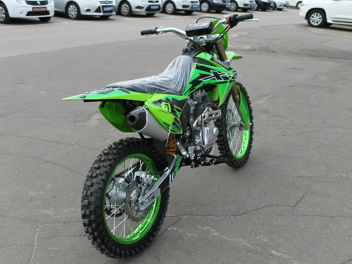 Зеленый эндуро. Kawasaki klx 250. Kawasaki kx250f 2020. Racer enduro 300. Мотоленд 250xr лайт.