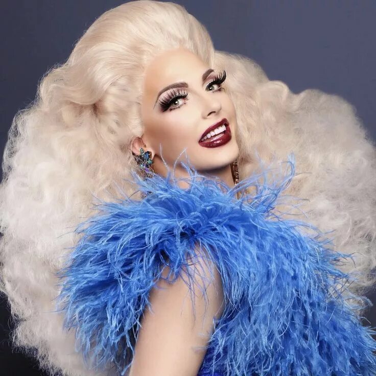 Травести квин. Дрэг квин это. Драг квин девушки. Дрэг квин. Макияж дрэг квин.