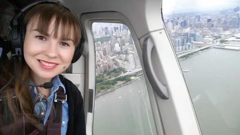 Wp content uploads 2018. Женщина в будуаре. Wp content uploads 2018. Джампинг фитнес. Wp content uploads 2018.