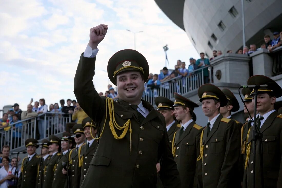 Ред арми. Army choir. Военный хор имени александрова. Хор александрова. Геннадий саченюк ансамбль александрова.
