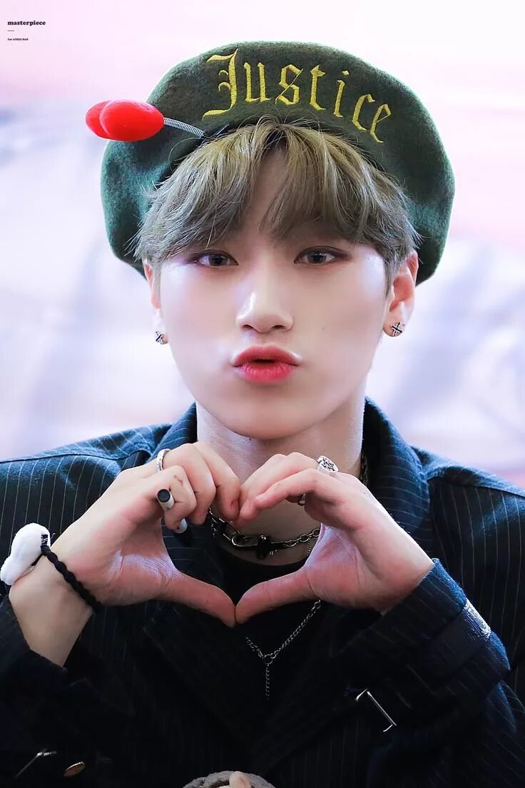 Ateez san. Чхве Сан. ATEEZ Чхве. San ATEEZ. Чхве Сан из ATEEZ.