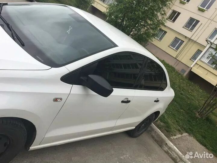 Тонировка поло. Тонировка Polo sedan 15 %. Съемная тонировка VW Polo sedan. Тонировка 20 на поло седан. Съемная тонировка Фольксваген поло 35%.