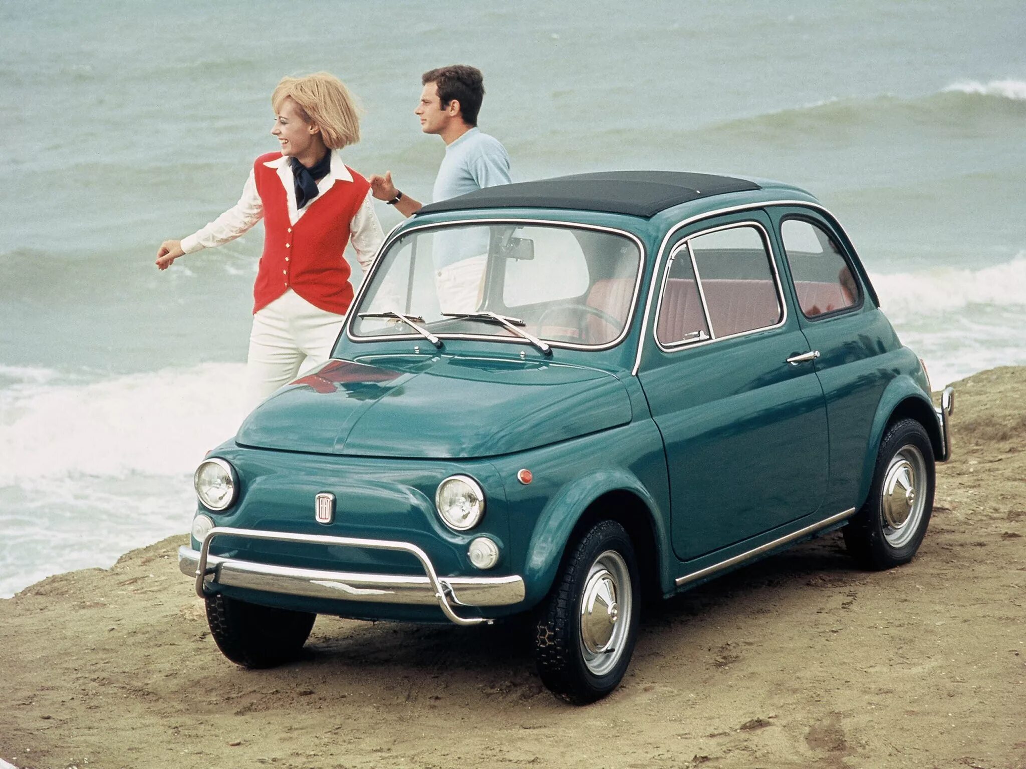 Включи машины 20. Fiat 500 1975. Fiat 500 1 поколение. Fiat 500 l 1968. Фиат 500 1959.