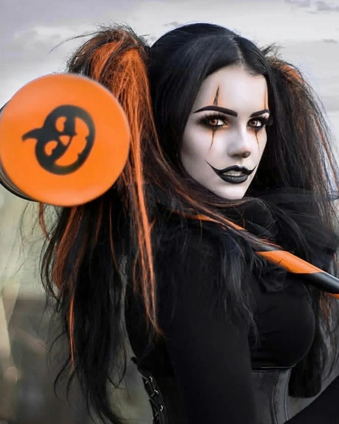 Анжелика роуз харли квинн хэллоуин. Halloween девочка. Halloween девочка. Образ ведьмы. Маленькая ведьмочка фотосессия.