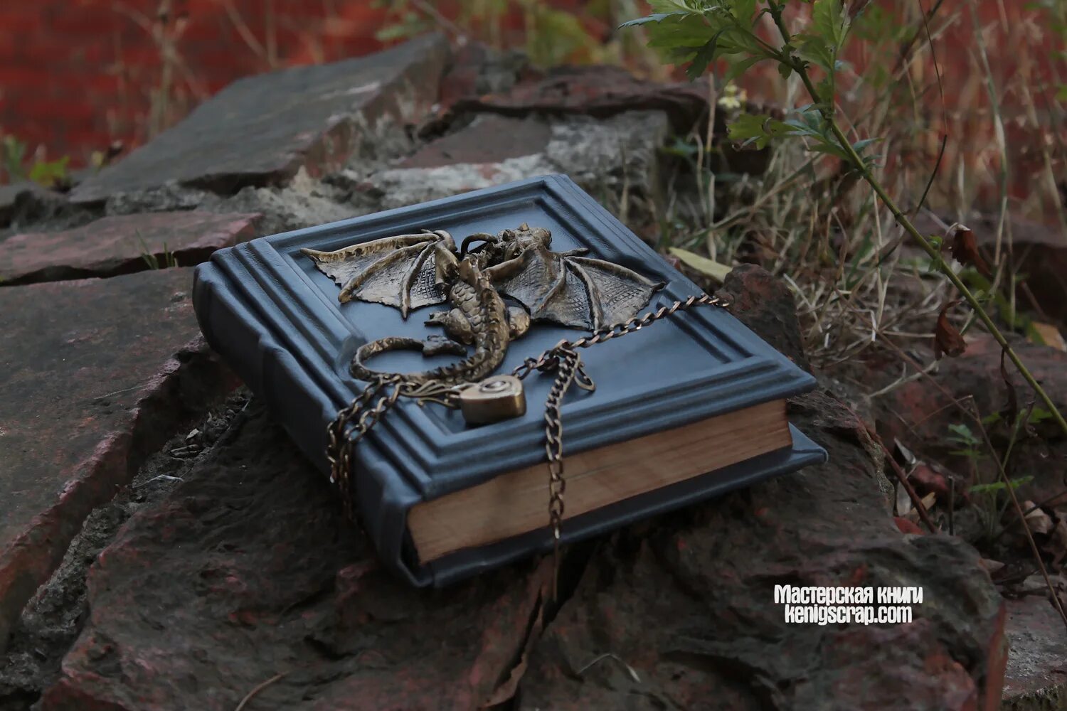 Блокнот играть. Блокнот играть. Блокнот играть. Блокнот игры на бумаге. Игра престолов.