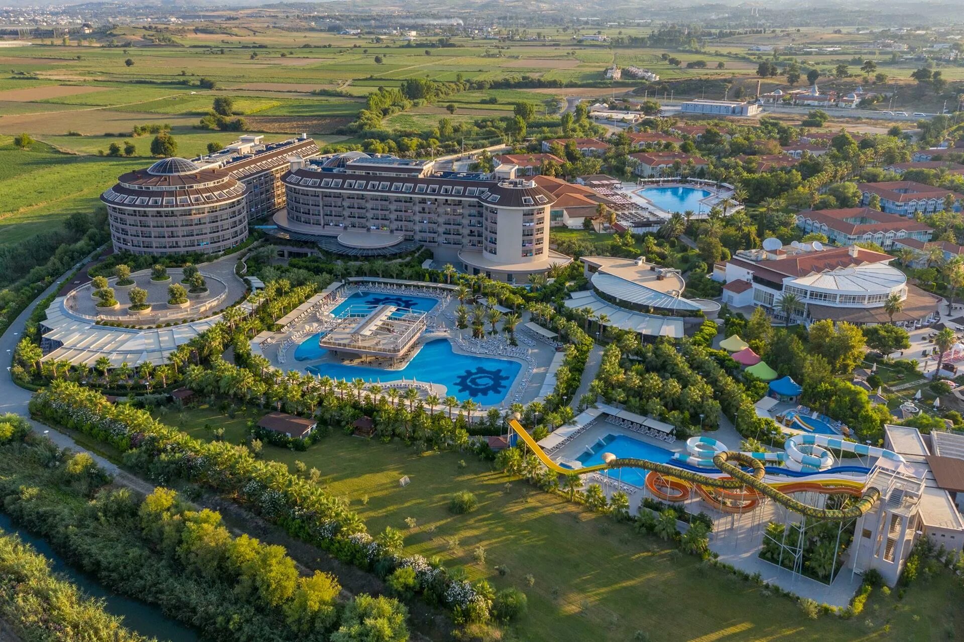 Турция сиде дней. Сиде Sunmelia. Sunmelia Beach Resort Hotel Spa 5. Отель Санмелия Бич Сиде. Sun Melia Beach Resort 5 Сиде.