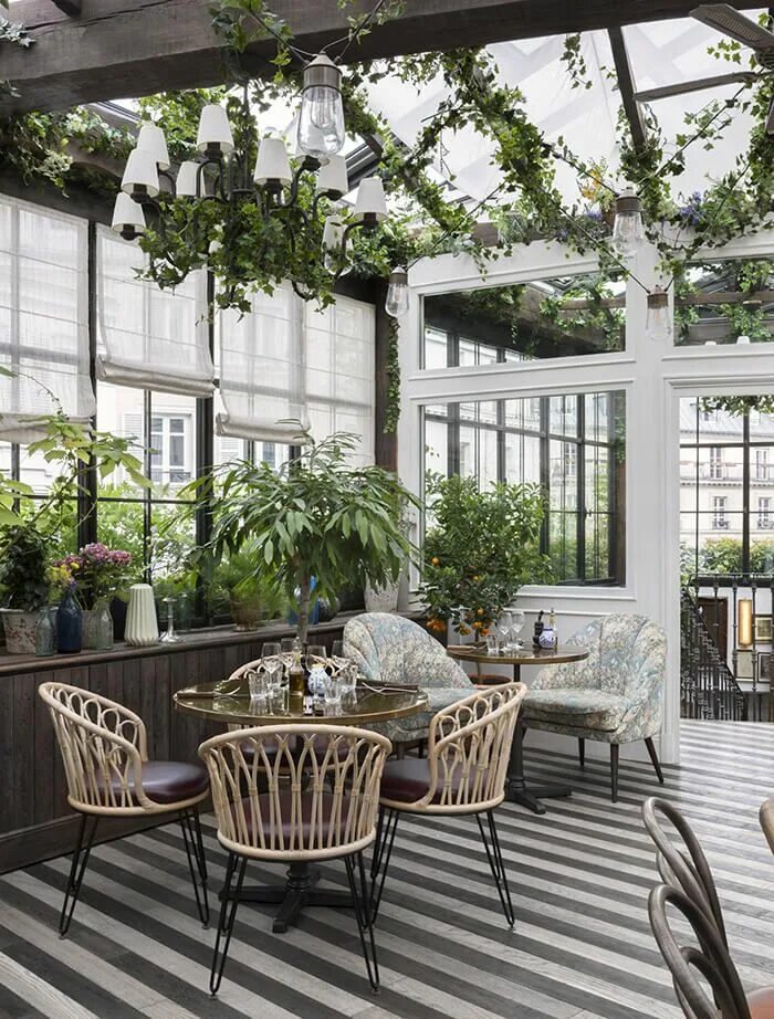 75 Plus 25 Outdoor Rooms, Sun Shelters to Improve Outdoor Living Spaces