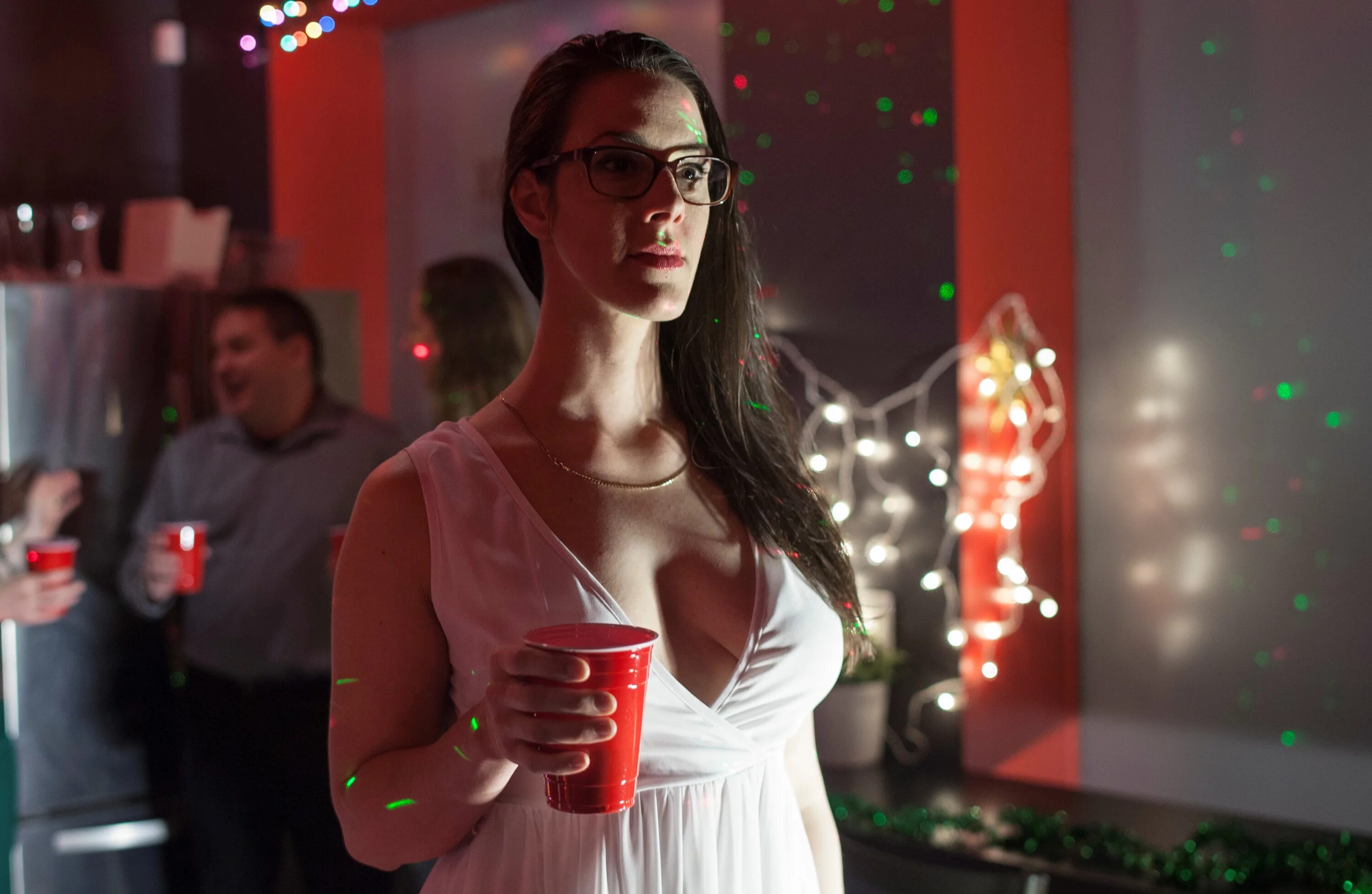 Чародейная ночь фильм 1989. Ночью 2019. Бескрайняя ночь / the vast of night (2019). Ночью 2019. Комната 212 фильм.