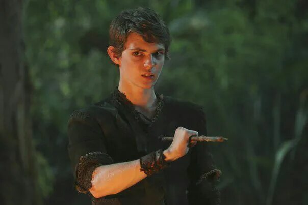 Питер пэн однажды в сказке фото Once upon a time-Peter Pan(Robbie Kay) Photo: Peter Pan Peter pan ouat, Once upo