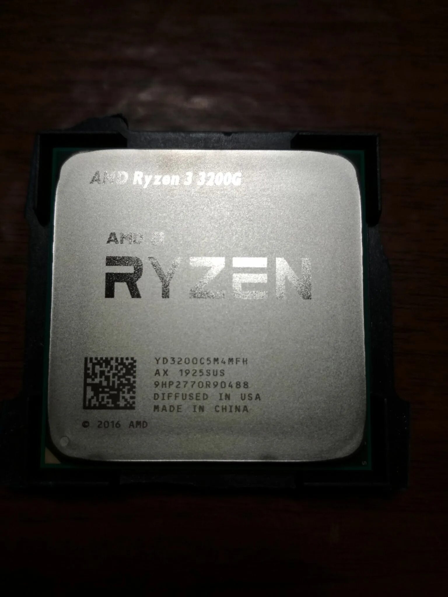 AMD Ryzen 3 3200g. AMD Ryzen 3 3200g Box. AMD Ryzen 3 Pro 3200g. Процессор AMD Ryazan 3 3200g OEM. Ryzen 3 pro 3200g