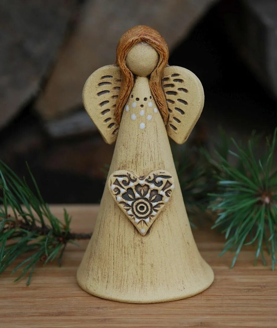 Лепка из глины ангелов. Ангелочки из соленого теста. Поделки из глины. Ангелочек из глины. Фигурки ангела из полимерной глины.