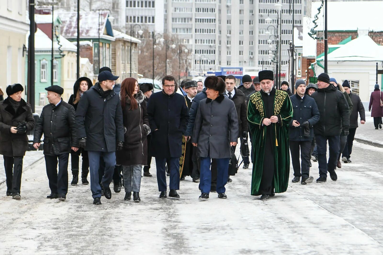 Новости часа татарстан. Казань последние события. Казань центр здание Минниханова. Метшин на Баумана. Последние новости Татарстана Казани.