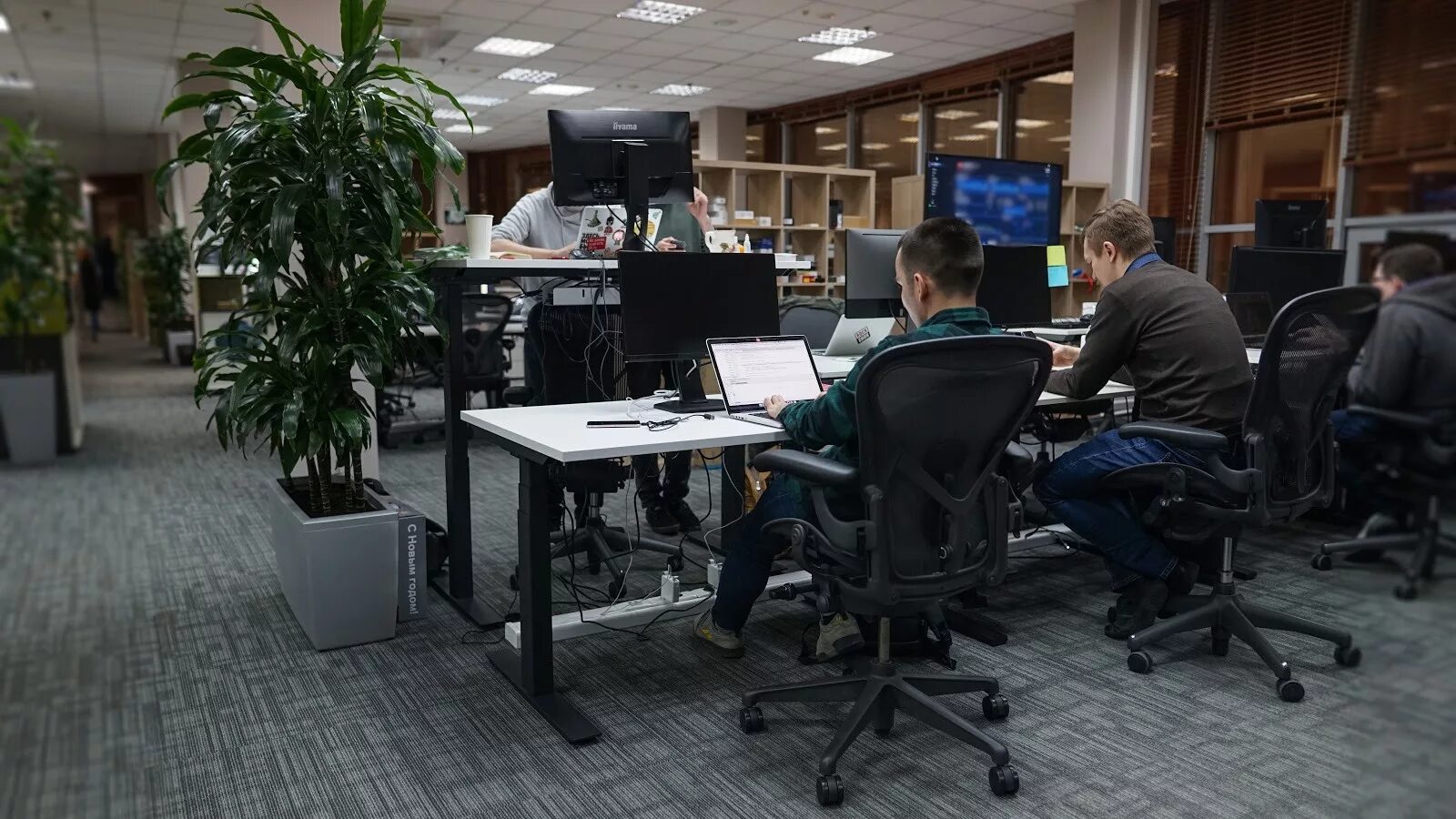 Hunter работа. Офис компании. hh офис. офис headhunter в москве. офис хедхантер в москве.