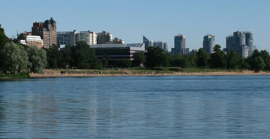 Центральный волжский пляж ульяновск. Химкинское водохранилище пляж. Пляж на рыбацком проспекте. Пляжи рыбацкое. Поселок рыбацкий ульяновск.