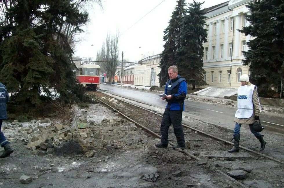 2 января 2015. Star wars: battlefront (игра, 2015). 2015. Батлфронт 1 2015. Донецк 2014 троллейбус обстрел.