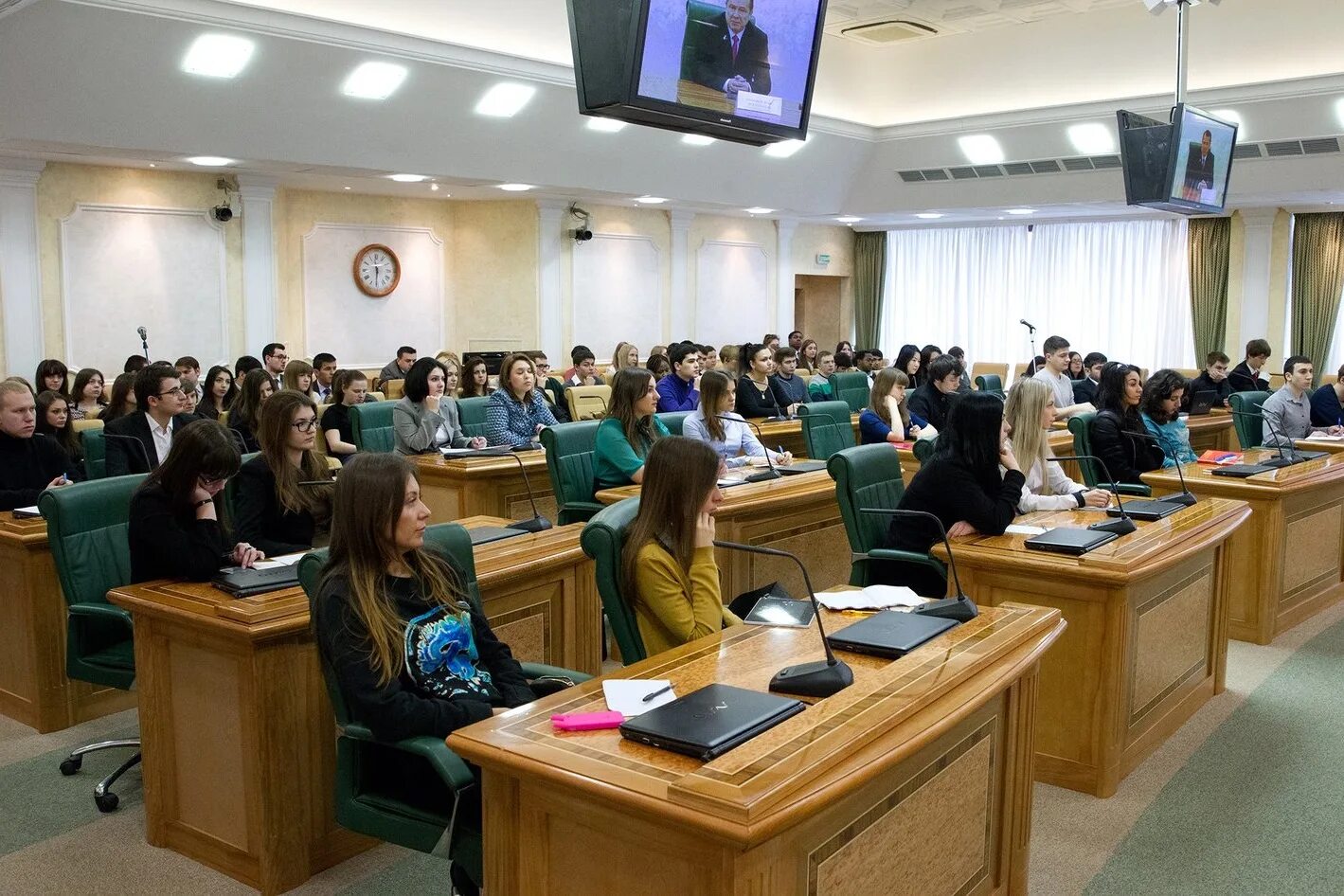 Рудн поступи. Московский университет РУДН. РУДН дружбы народов Москва. РУДН университет внутри. РУДН Москва внутри.