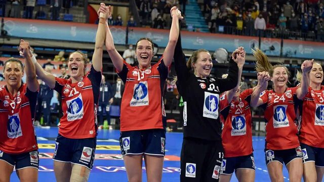 Le handball en france. Handball france. Гандбол женщины финал норвегия франция. Датские гандболистки. Гандбол женщины финал норвегия франция.