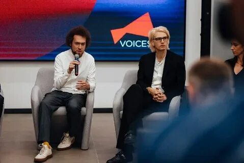 Дни voices