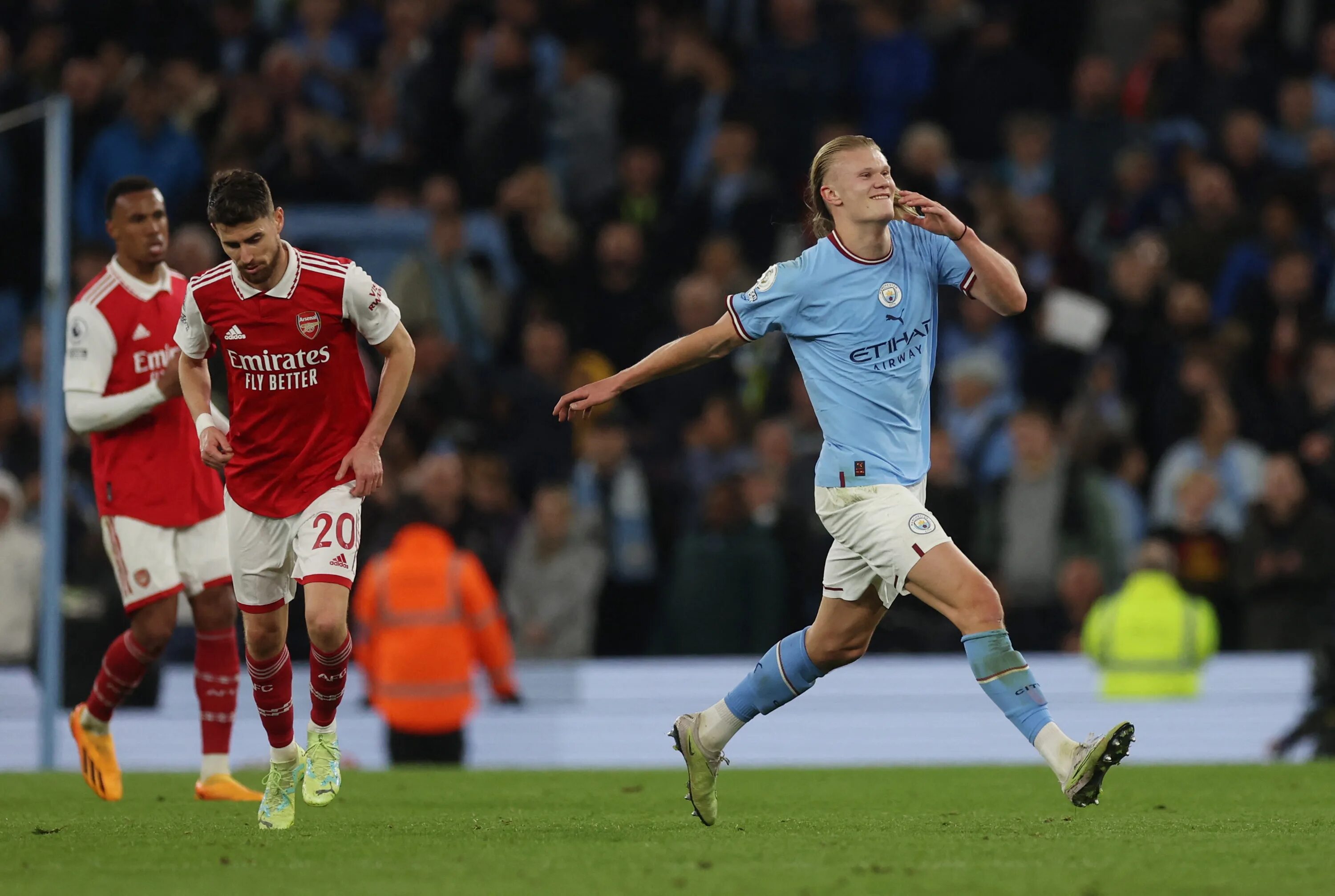 Man city vs arsenal live stream. Де Брюйне 2023. Ман Сити Арсенал. Ман Сити Арсенал 26 апреля. Манчестер Сити 2023.