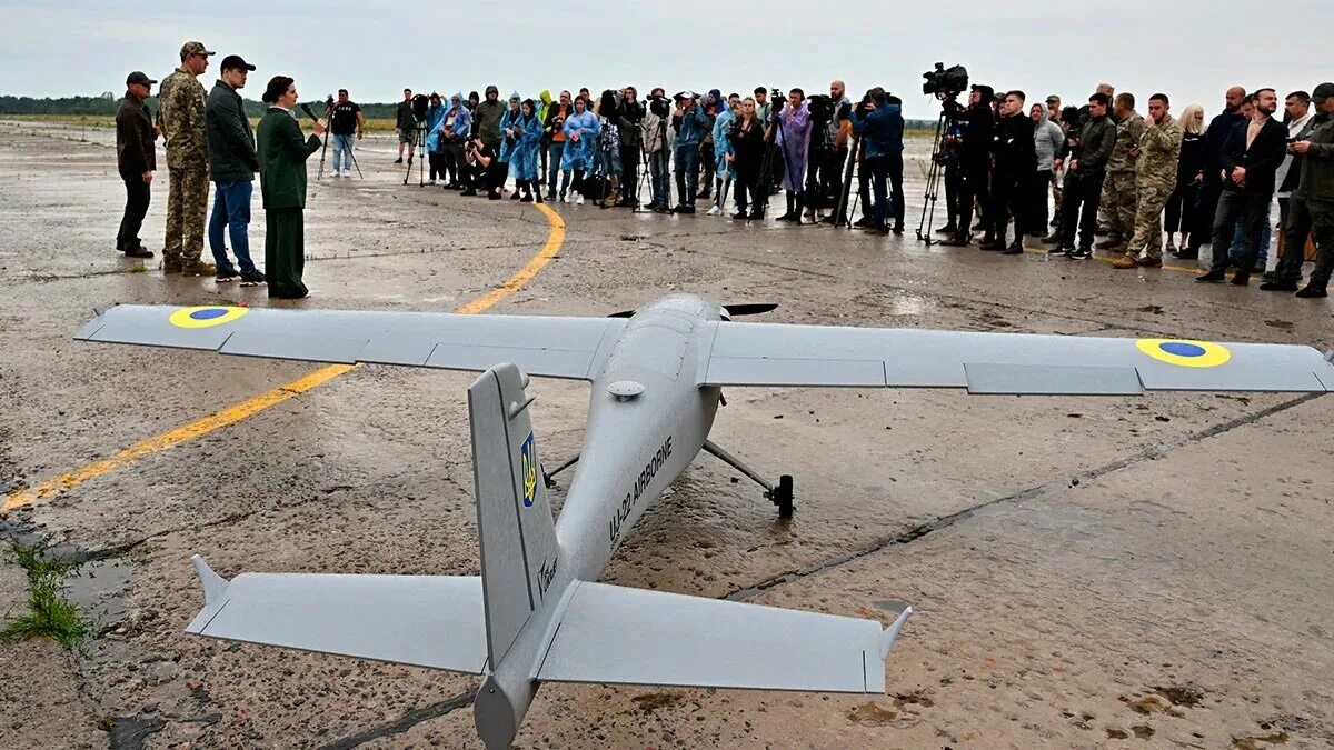 Uj 22 airborne беспилотник характеристики. Uj 22 Airborne беспилотник. Украинский БПЛА uj-22 Airborne. БПЛА ВСУ uj-22 Airborne. Uj-22 Airborne ударный БПЛА.