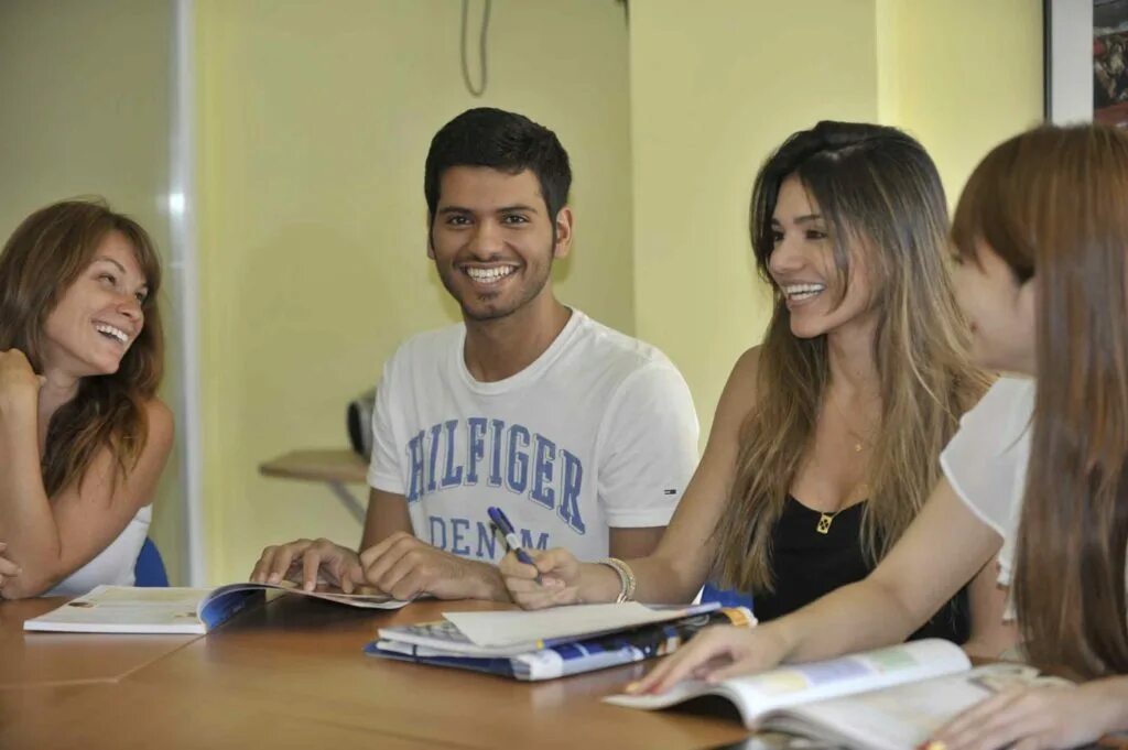 языковая школа курсы. Spanish courses. Spanish courses. языковые школы в испании. испанский язык.