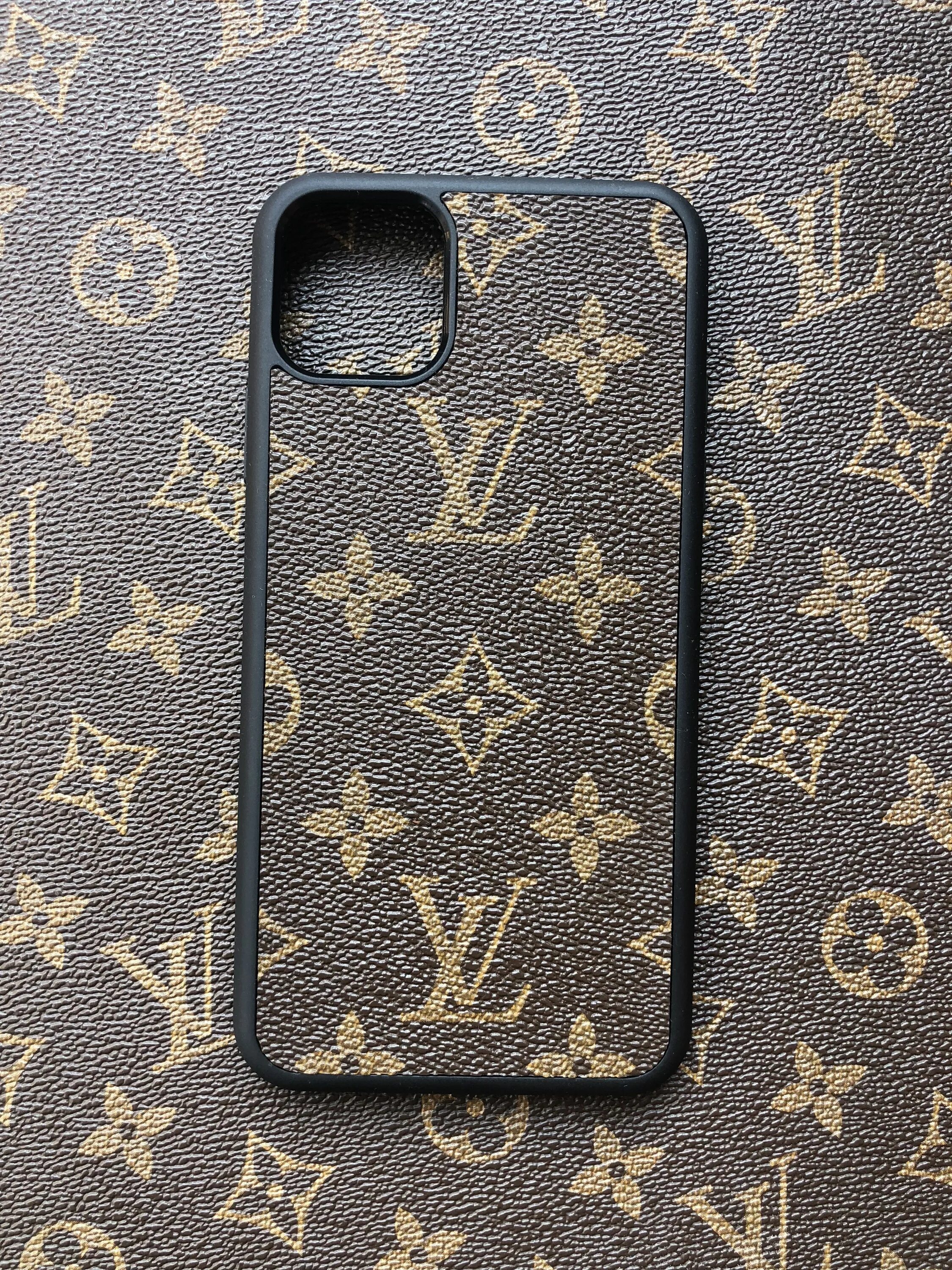 Чехол для телефона а51. Чехол Louis Vuitton для iphone 11. Чехол Louis Vuitton для iphone 13 Pro Max. Челох Луи витон самсунг а13. Чехол на айфон 13 Луи витон.