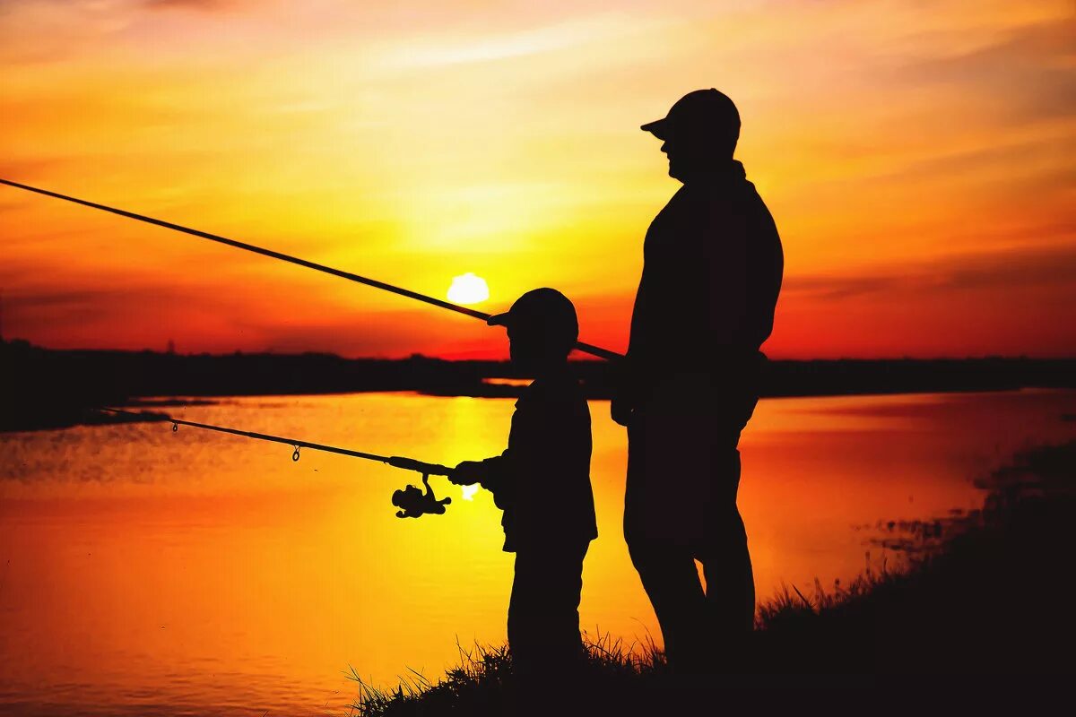 рыбак рисунок. рыбалка с сыном. рыбалка с папой. папа ловит рыбу. папа рыбак.