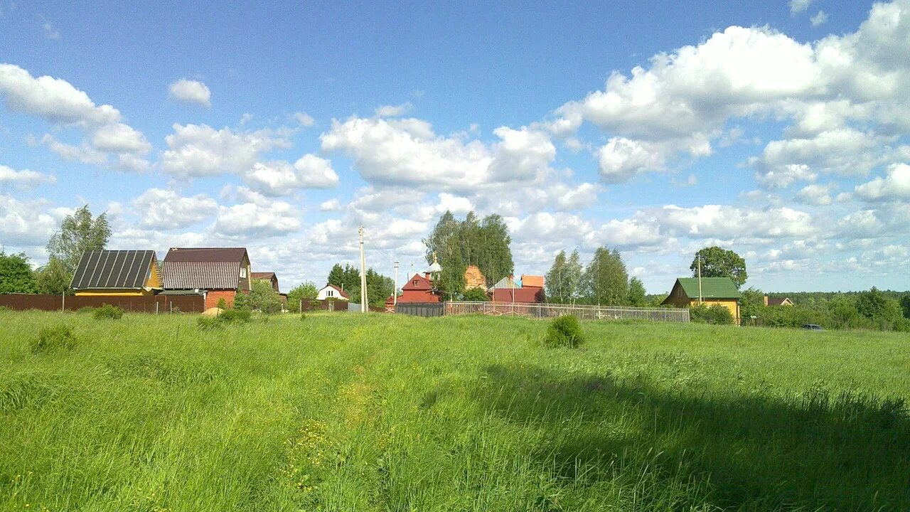 Ашукино московская область купить. Мартьянково Пушкинский район. Деревня Ашукино Пушкинского района Московской области. Ферма Мартьянково. Храм в Мартьянково Пушкинского района.