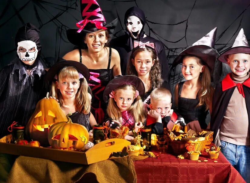 Зал в стиле добро пожаловать в ад хэллоуин. Сколько идет хеллоуин. 31 октября хэллоуин 2020. Вечеринка в хэллоуин. Helloween 2021.