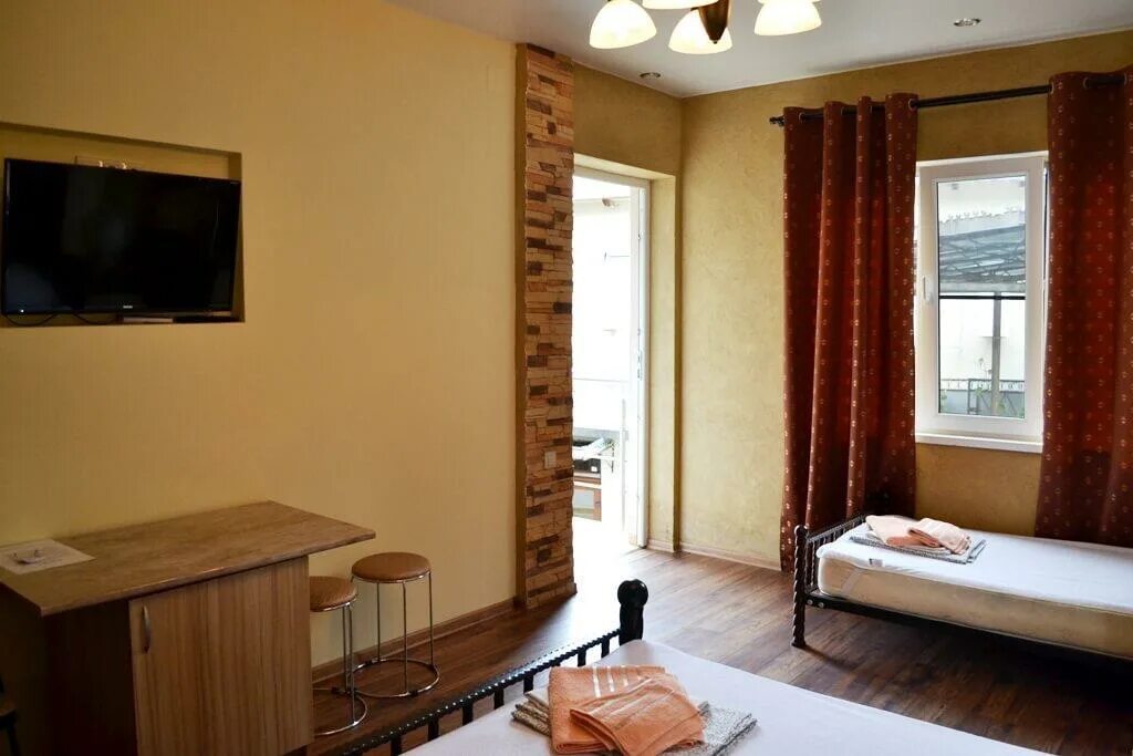 Абхазия гагры отель руно. Отель руно абхазия гагра. гостевой руно гагра. руно 3*. отель руна.